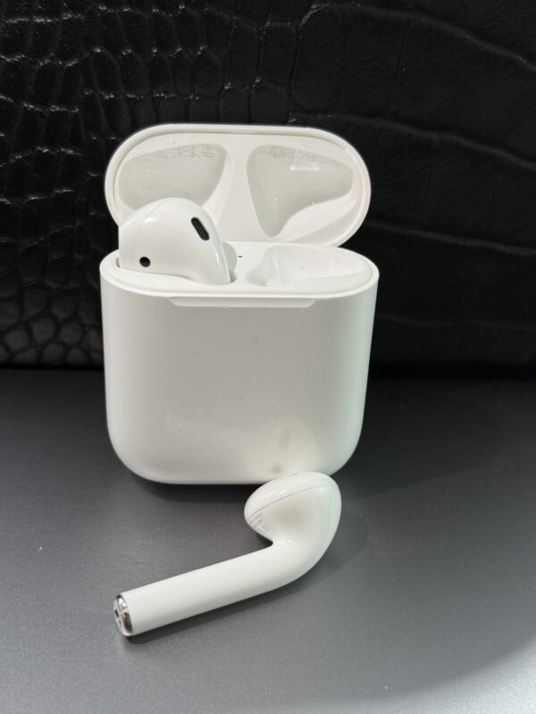 ایرپاد اپل نسل ۲ اصلی  Apple AirPods 2nd Generation